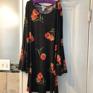 Floral Summer Dress with Bell Sleeves